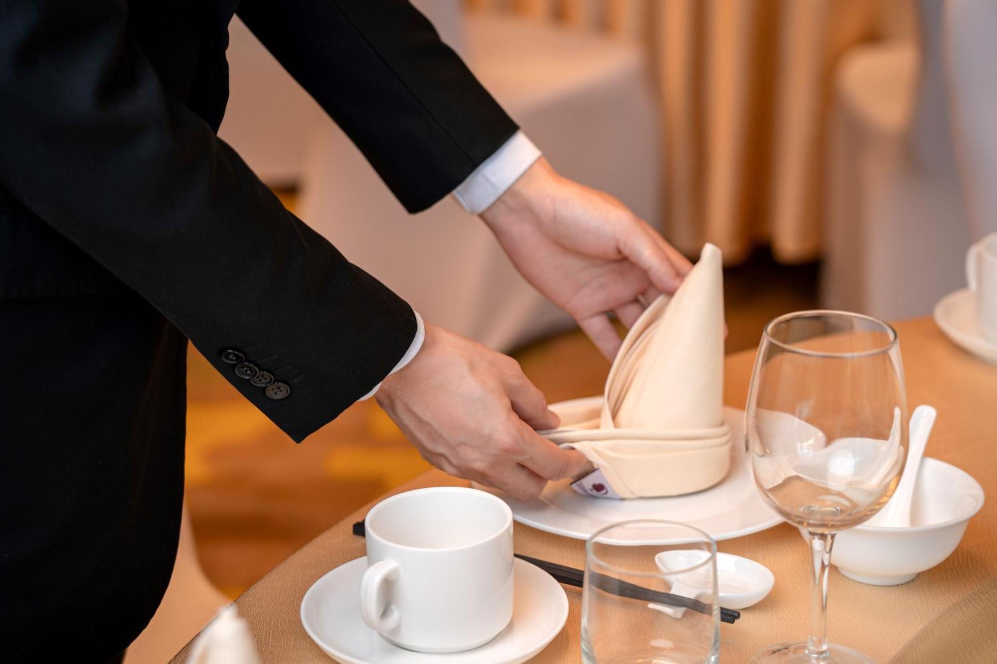 Doubletree By Hilton Guangzhou-Free Shuttle Bus To Canton Fair Complex & Overseas Buyer Registration Services During Canton Fair Period Eksteriør bilde