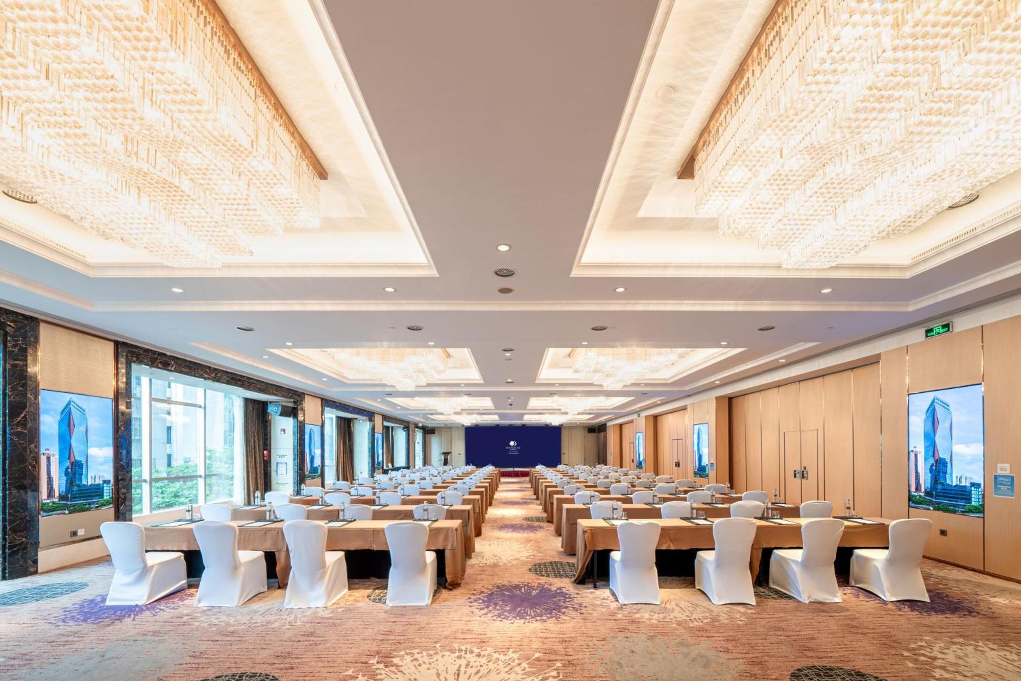 Doubletree By Hilton Guangzhou-Free Shuttle Bus To Canton Fair Complex & Overseas Buyer Registration Services During Canton Fair Period Eksteriør bilde