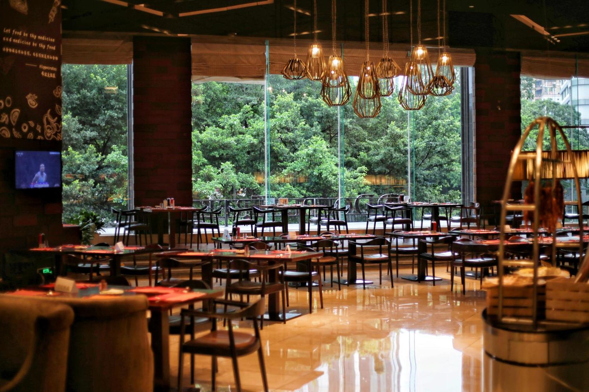 Doubletree By Hilton Guangzhou-Free Shuttle Bus To Canton Fair Complex & Overseas Buyer Registration Services During Canton Fair Period Eksteriør bilde