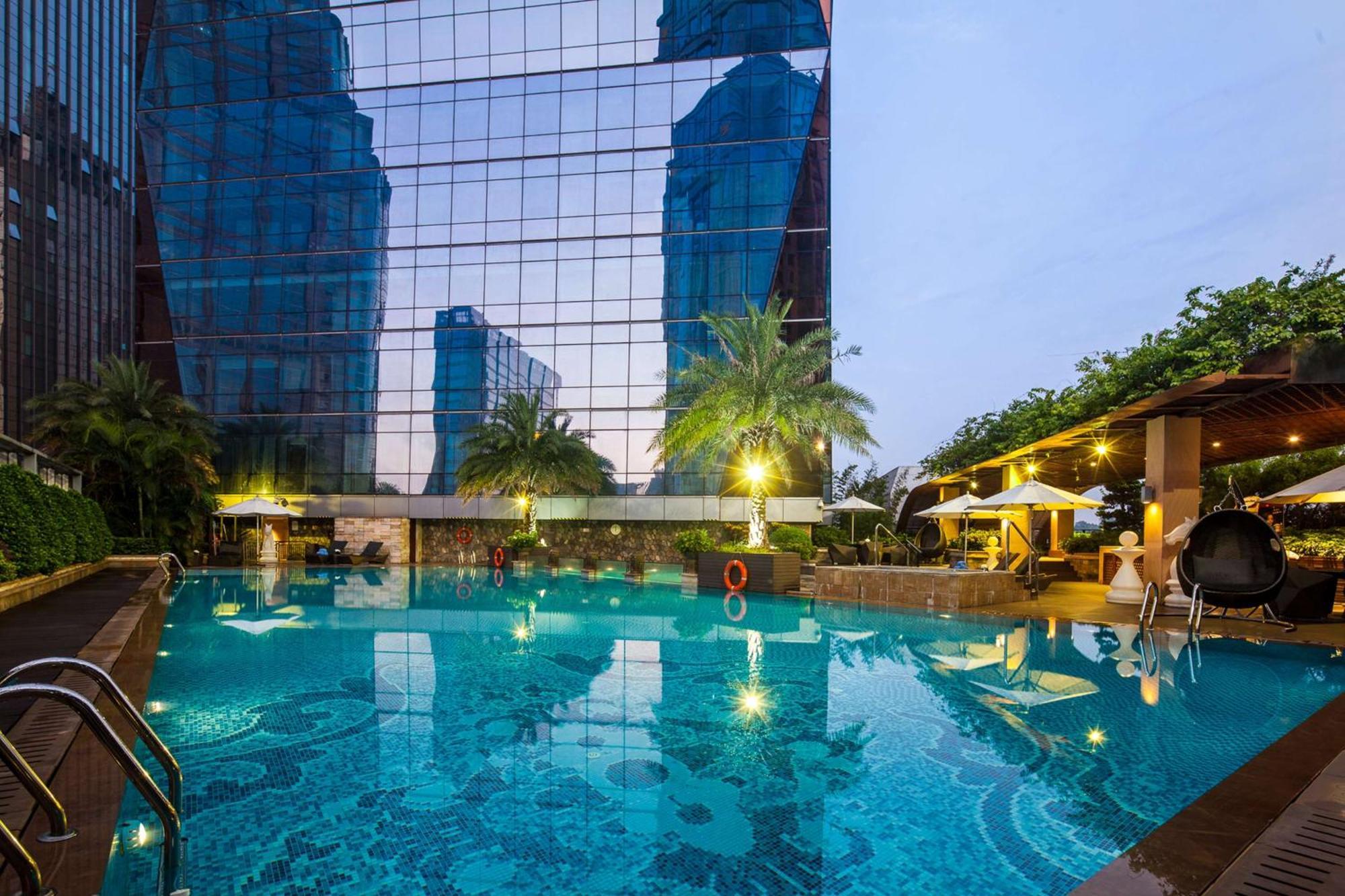 Doubletree By Hilton Guangzhou-Free Shuttle Bus To Canton Fair Complex & Overseas Buyer Registration Services During Canton Fair Period Eksteriør bilde