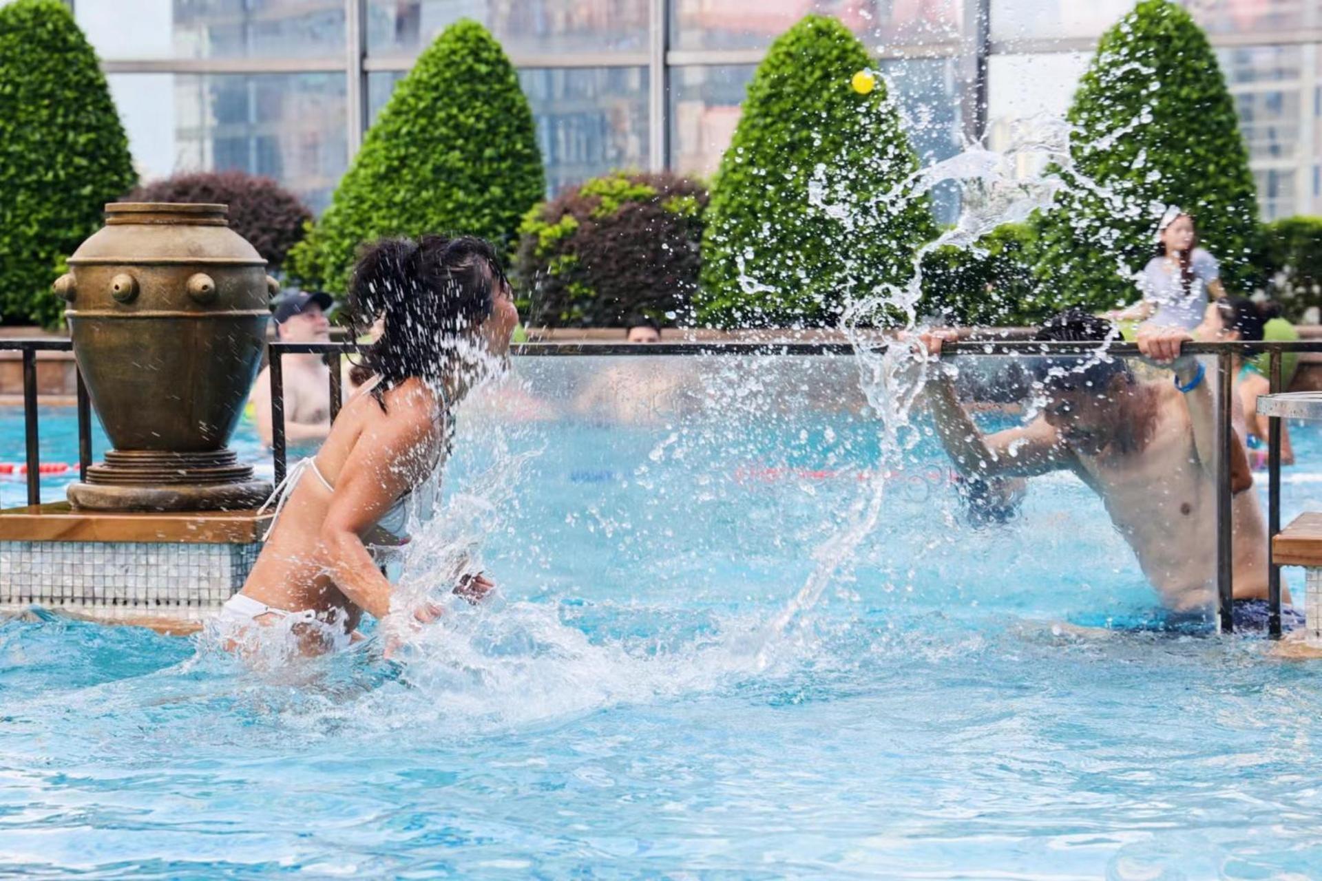 Doubletree By Hilton Guangzhou-Free Shuttle Bus To Canton Fair Complex & Overseas Buyer Registration Services During Canton Fair Period Eksteriør bilde