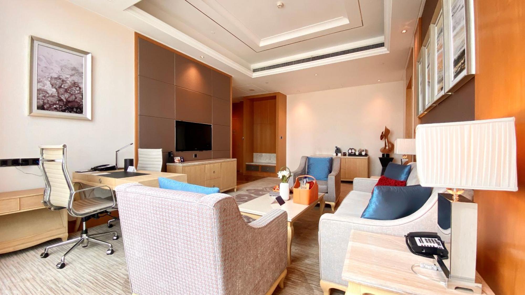 Doubletree By Hilton Guangzhou-Free Shuttle Bus To Canton Fair Complex & Overseas Buyer Registration Services During Canton Fair Period Eksteriør bilde